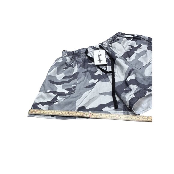 Sucrefas Womens Camouflage Shorts XL Gray & White Polyester/Cotton - Picture 9 of 9
